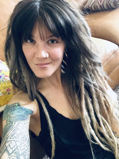 Bangs With Dreadlocks, Curtain Bangs With Dreads, Dreads With Fringe, Dreads And Bangs, Dreadlocks With Fringe, Partial Dreads With Bangs, Half Head Dreads Short Hair, Bangs With Dreads, Dreads Bangs