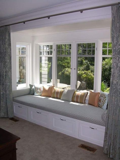 Bedroom With Bench Window, Window Seats In Bedroom, Window Sitting Ideas Master Bedrooms, Window Seats Living Room, Window Seats Bedroom, Window Seat Design Living Rooms, Window Bench Seat Bedroom, Window Seating In Bedroom, Window Seat Design Bedrooms