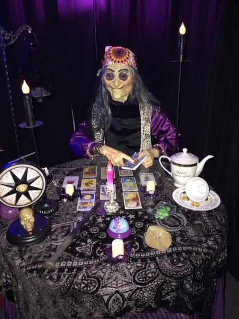 20 Halloween Party Games For Adults - Lady Celebrations Fortune Teller Set Up, Fortune Teller Room Decor, Creepy Fortune Teller, Fortune Teller Decor, Fortune Teller Room, Fortune Teller Table, Haunted Theater, Halloween Party Games For Adults, Halloween Carnevil