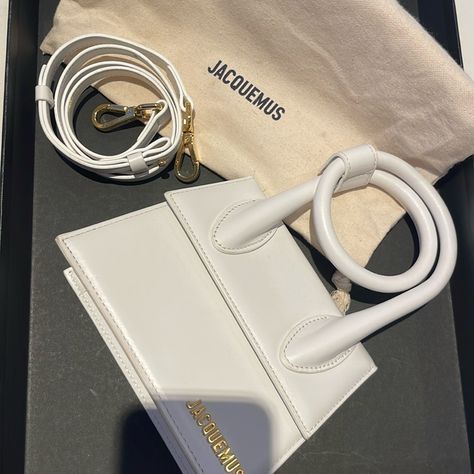 Jacquemus White Trendy Bag White Jacquemus Bag, Bags Jacquemus, Zebra Print Bag, Mode Harajuku, Jacquemus Bags, Jacquemus Le Chiquito, Celine Tote, Jacquemus Bag, Gucci Crossbody Bag