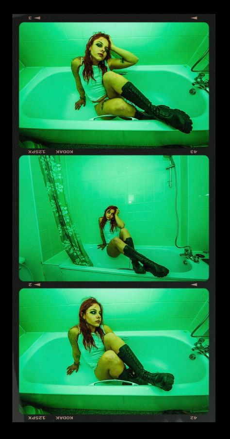 Moody Bathtub, Grunge Portrait, Punk Photoshoot, Grunge Photoshoot, Alternative Girl, Creative Photoshoot Ideas, Shotting Photo, Fun Photoshoot, Photographie Inspo