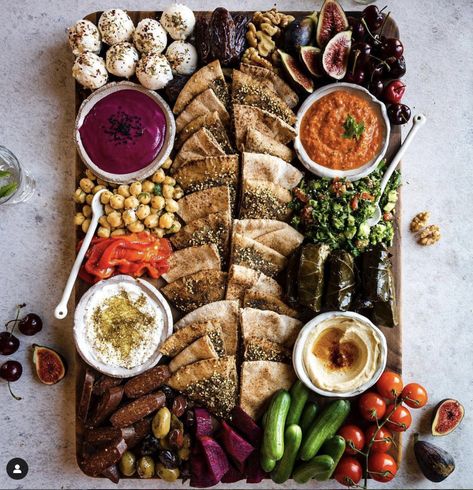 8 Unique Charcuterie Board Ideas | Skillshare Blog Cheese Board Alternative, Unusual Food Boards, Persian Charcuterie Board, Asian Themed Charcuterie Board, Brat Charcuterie Board, Call Charcuterie Board, Charcuterie Board Ideas Savory, Unique Snack Board Ideas, 20 Person Charcuterie Board