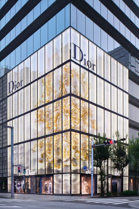 Dior Building, Dior Store, Dior Cruise, Dior Shop, Dior Boutique, Shop Facade, Building Aesthetic, Ginza Six, Facade Lighting