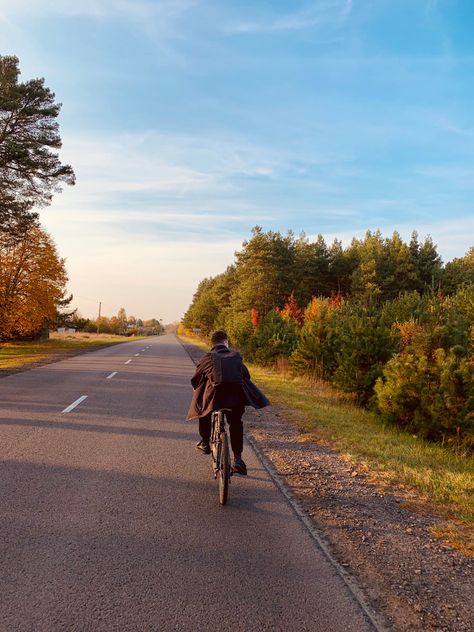 Riding A Bicycle Aesthetic, Bicycling Aesthetic, Riding Bicycle Aesthetic, Riding Bike Aesthetic, Bike Riding Aesthetic, Euphoria Photoshoot, Biking Aesthetic, Bicycle Aesthetic, Eye Bleach