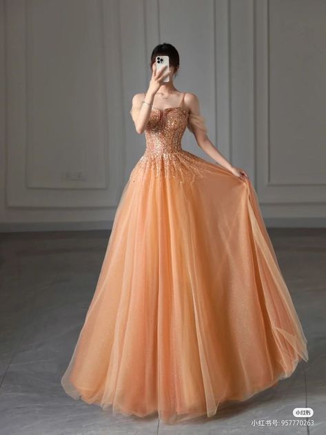 Flame Clothes, Korean Ball Gown, Historical Dresses Victorian, Orange Colour Dress, Royal Ball Gowns, Empire Line Dress, Dresses Victorian, Asian Clothes, Royal Ball