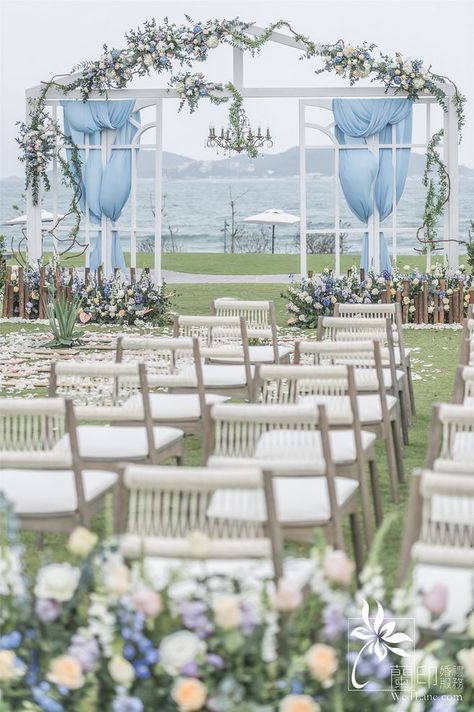 Garden Wedding Blue Theme, Blue Wedding Theme Ceremony Decor, Blue Garden Wedding Theme, Dusty Blue Wedding Backdrop, Dusty Blue Garden Wedding, Blue Wedding Backdrop, Blue Wedding Ceremony, Sky Blue Weddings, Baby Blue Weddings