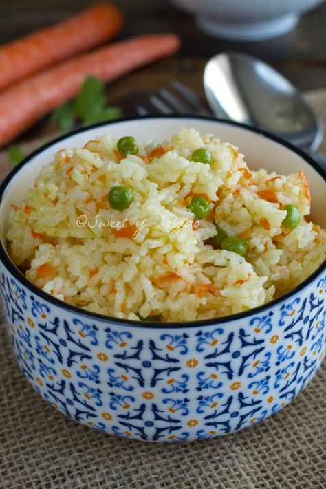 Rice Peas And Carrots, Recipe With Peas, Peas And Carrots Recipe, Rice With Peas, Dhal Recipe, Rice Peas, Peas And Carrots, Carrots Recipe, Rice And Peas