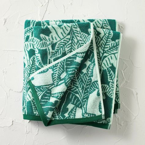 2pc Paradise Bath And Hand Towel Set Green - Opalhouse™ Designed With Jungalow™: Cotton Jacquard, Midweight, Reversible : Target Jungalow Bathroom, Apartment Rooms, Jungalow Decor, Restroom Remodel, Botanical Bathroom, Bathroom Ambiance, Apartment Art, Dark Green Background, Shop Decor