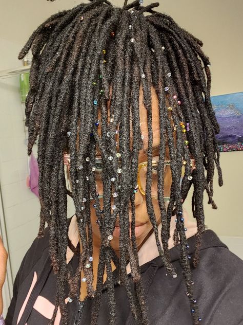 Locs with glass beads and metal charms Sparkle Locs, Sprinkle Locs, Loc Sprinkles Locks, Future Dreads, Loc Sprinkles, Pretty Locs, Loc Goals, Sprinkle Sprinkle, Mama Hair