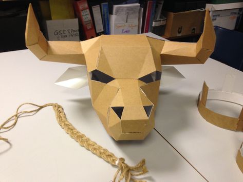 Bull Halloween Costume, Minotaur Costume, Cardboard Ideas, Foam Head, Diy Hat, Cute Diys, Diy Costumes, Drawing Tips, Ancient Greek