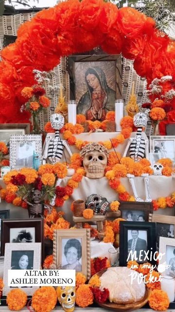 Mexico Travel & Gift Shop on Instagram: "🌸☠️ What is an ofrenda or Day of the Dead altar? 🌸☠️ (📷: @ashleemmoreno) The ofrenda (offering) is what we offer to our deceased to let them know that they are still in our lives. The celebration of the dead should not be a painful one. In fact, you should not receive family members, friends or ancestors with tears in your eyes, because it is a day of festejo (celebration). When you receive a visitor in Mexico, you always receive them with open arms. Day Of The Dead Ofrenda Altars, Day Of The Dead Alters Ideas Diy, Dia De Los Muertos Altar Ideas Diy Small, Day Of The Dead Altar Ideas, Pet Ofrenda, Ofrenda Ideas Diy Small, Day Of The Dead Ofrenda, Decoraciones Aesthetic, Ofrenda Ideas