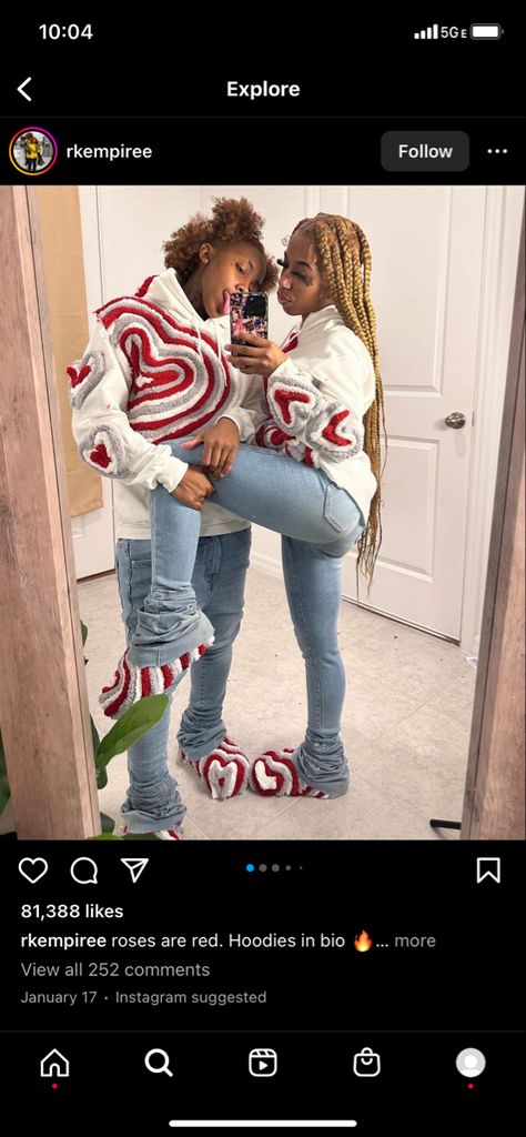 Valentines day Matching Valentines Day Outfit Couple, Matching Valentines Day Outfit, Valentines Day Couple Goals, Couple Valentines Day, Outfit Couple, Couple Ideas, Couple Goal, 2024 Outfits, Valentines Day Couple