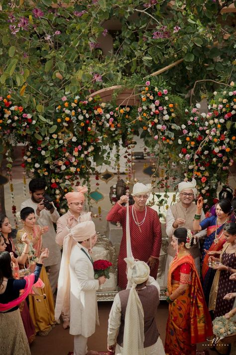 A Destination Wedding With Gorgeous Mandap & A Bride Who Wore Ancestral Jewellery | WedMeGood Maharashtrian Wedding Aesthetic, Maharashtrian Wedding Photography, Mandap Ideas, Birthday Surprise For Husband, Maharashtrian Bride, Maharashtrian Wedding, Bridal March, Shantanu And Nikhil, Indian Wedding Decor