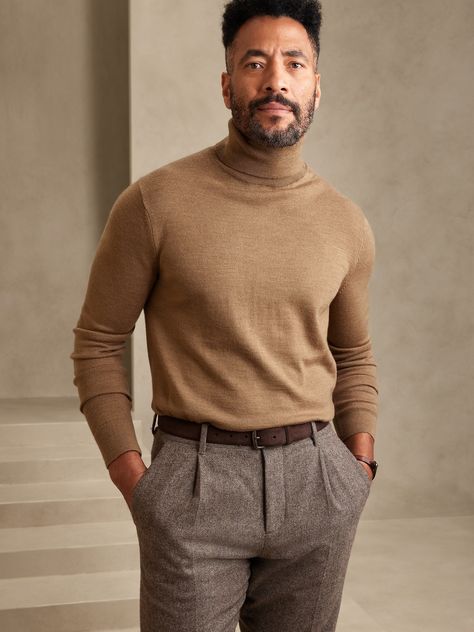 Cozy and refined, this gorgeous turtleneck sweater is crafted from Merino wool yarn spun for us by the masters at Italy's Zegna Baruffa mill, beloved for its sumptuous softness and three-season warmth.  RESPONSIBLE WOOL STANDARD CERTIFIED (NSF Certif Beige Turtleneck Outfit Men, Mens Turtleneck Outfits Classy, Men Turtleneck Outfits, Gray Turtleneck Outfit, Mens Turtleneck Outfits, Turtleneck Outfit Men, European Mens Fashion, Men Reference, Turtleneck And Blazer