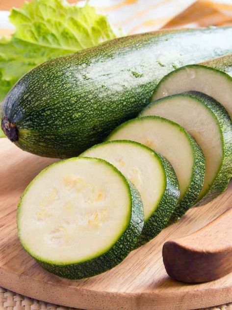 Preserving Zucchini, Low Carb Zucchini Recipes, Zucchini Breakfast, Zucchini Cookies, Lemon Zucchini Bread, Freezing Zucchini, Zucchini Recipes Healthy, Lemon Zucchini, Zucchini Casserole