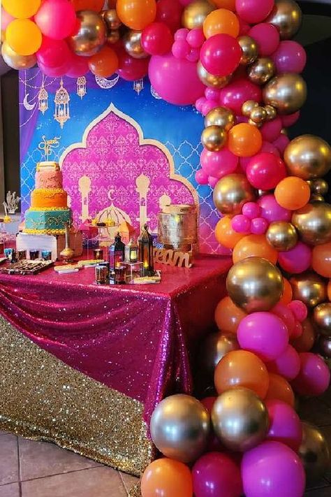 Bollywood Party Decorations, Arabian Theme Party, Arabian Nights Prom, Arabian Nights Theme Party, Moroccan Theme Party, Indian Party Themes, Indian Birthday Parties, Arabian Party, Arabian Theme