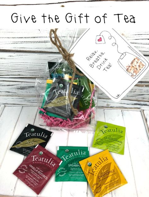 Give the Gift of Tea Free Printable Tag Tea Bag Gift Sayings, Tea Bag Gifts Ideas, Tea Bag Gift Ideas Favors, Tea Gift Packaging, Tea Gifts Ideas, Tea Printables Free, Tea Tags Printable Free, Tea Christmas Gifts, Tea Bag Gift Ideas