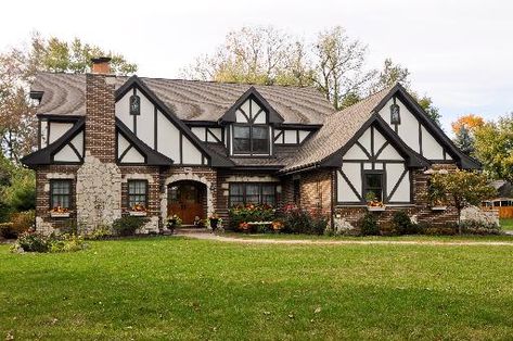 English Tudor home <3 Tudor Trim Exterior, German Tutor House, Old English Home Exterior, Traditional Tudor Home Exterior, Tudor Hallway, English Tudor House Exterior, Tudor Farmhouse, Tudor Exterior, Tall Chimney