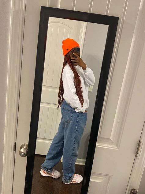 Orange Beanie Outfit, Beenie Outfit, Beanie Outfit Aesthetic, Teen Streetwear, Cute School Fits, Hijab Fits, Orange Beanie, Beanie Outfit, Fall Streetwear