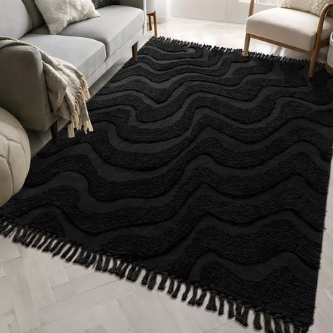 Small Living Room Dining Room, Neutral Floor, Office Boho, Black Room Decor, Black Living Room Decor, Neutral Flooring, Apartment Decorating Living, Living Room Dining Room Combo, Rugs Large