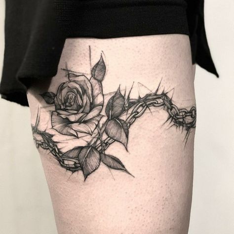 Rose Thorn Tattoo, Barbed Wire Tattoo, Tato Salib, Wire Tattoo, Thorn Tattoo, Tato Paha, Barbed Wire Tattoos, Chain Tattoo, Rose Tattoos For Men