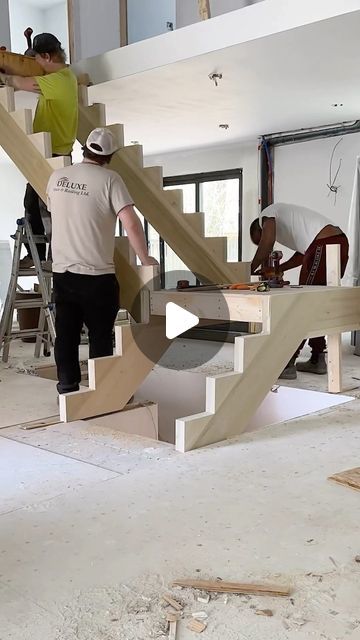 Deluxe Stair & Railing Ltd 🇨🇦 on Instagram: "Our past Burlington build involved stringers and treads pre-cut to exact size for a seamless execution ✅ on site. The mid landing was a self support structure tied into the corner structural post. Great work 🤜🏼🤛🏼 to the boys for this clean build! And thank you to @b.taylor1 + @rochelle.r.realestate for placing your trust in Deluxe ❤️. •••••••••••••••••••••••••••••••••••••••••••••••••••••••••••••
#wcw #burlington #modern #goals #toronto #home #contemporary #carpentry #construction #woodworking #work #stairs #wood #carpenter #trending #makeba #timelapse #realestate #architect #renovation #homestyle #6ix #renovation #stair #interiors #interiordesign #interior #designer #architecture #design #team" Stairs Wood, Toronto Home, Home Contemporary, Support Structure, Stair Railing, Stairs Design, Railing, Interior Designer, Architecture Design