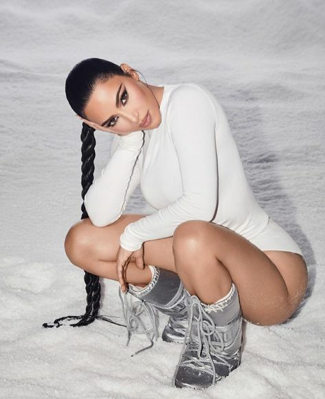 Kim Kardashian Photoshoot, Bodysuit Photoshoot Ideas, White Long Sleeve Bodysuit, Snow Photoshoot, Silver Boots, Kim Kardashian West, Glam Photoshoot, Winter Photoshoot, Kim Kardashian Style