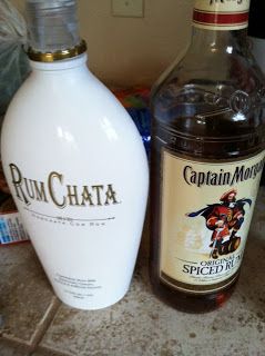 Captain Chata  1 part Captain Morgan  1 part Rumchata, It tastes like Captain crunch cereal Rum Chata Recipes, Rumchata Recipes Drink, Rumchata Cocktails, Rumchata Drinks, Rumchata Recipes, Holiday Cocktails Christmas, Rum Chata, Holiday Drink Recipes, Christmas Drinks Alcohol Recipes