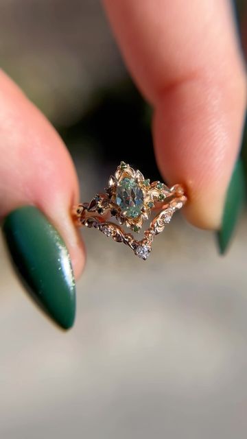 Forest Themed Engagement Ring, Wedding Ring Whimsical, Earthy Rings Engagement, Engagement Rings Witchy, Acotar Engagement Ring, Engagement Rings Alternative, Forest Engagement Ring, Elvish Engagement Rings, Fairy Wedding Rings