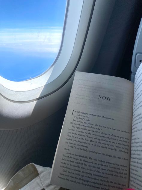 Plane Reading Aesthetic, Plane Ride Aesthetic, Flight Necessities, Recreating Pictures, Airport Reading, Reading Books Aesthetic, Aesthetic Views, Plane Rides, Sky Adventure