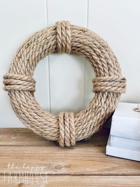 Rope Wreath Diy, Nautical Decor Diy, Beach Themed Crafts, Nautical Diy, Nautical Wreath, Nautical Crafts, Nautical Christmas, Material Wreaths, Beachy Decor