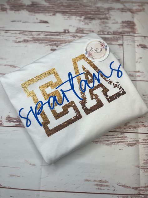 High School Graphic Tees, School Logo Shirt Ideas, Spirit Wear High School, College Spirit Shirts, High School Shirt Designs Spirit Wear, High School Dance Team Shirts, School T Shirt Design Ideas, Team Shirts Ideas Sports, Team Tshirt Ideas