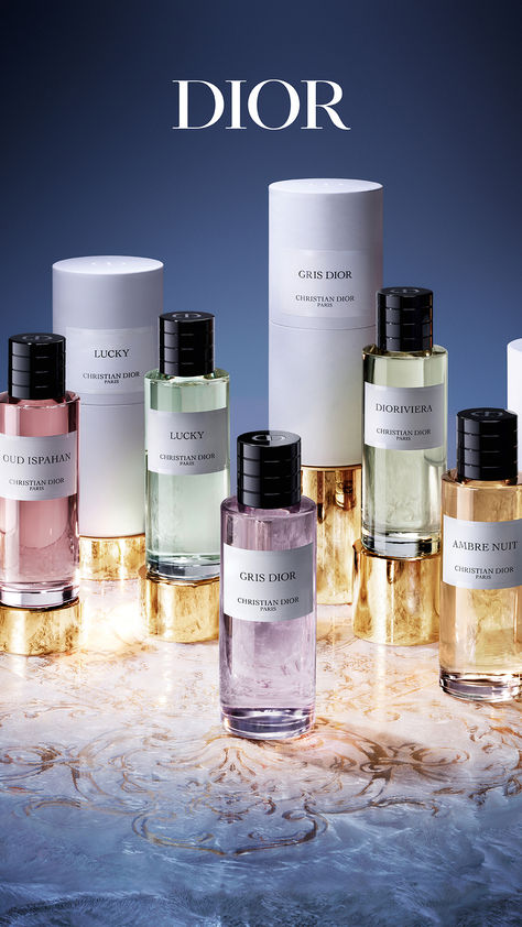 Embrace the Holiday season with the iconic fragrances by La Collection Privée and immerse yourself in the House’s scented universe. #dreamindior #diorlacollectionprivee Gris Dior, Dior Fragrance, Fragrances Perfume Woman, Perfume Collection Fragrance, Dior Perfume, Bath And Body Works Perfume, Perfume Scents, Dior Beauty, Perfume Lover