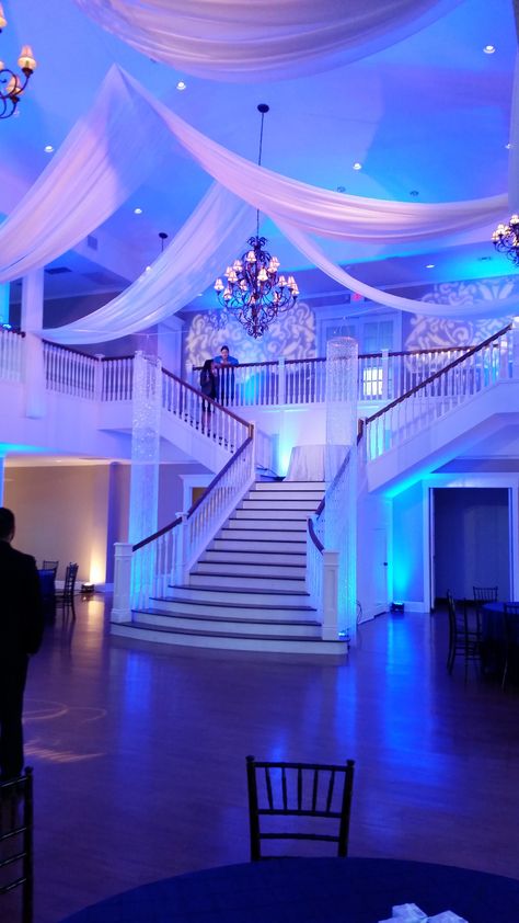 Sweet Sixteen Venues, Sweet 16 Venues, Birthday Hall, Quinceanera Venue, Sweet Sixteen Party Themes, Royal Blue Quince, Led Lights Wedding, Quince Decor, Blue Sweet 16