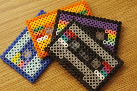 Retro cassette tapes! Made with hama beads. 80s Cassette, Beads Perler, Nerd Crafts, Pixel Beads, Fuse Bead Patterns, Hama Beads Design, Beaded Art, Perler Crafts, Hama Bead