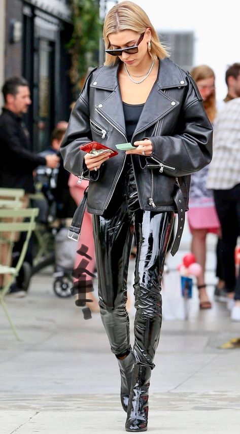 Vinyl Trousers Outfit, Vinyl Trousers, Black Pants Outfit, Vinyl Fashion, Trousers Outfit, Hailey Bieber Style, Trouser Outfit, Shiny Pants, Latex Leggings