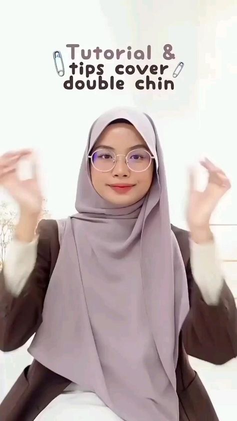 Hijab Tutorial With Glasses, Pashmina Jersey, Square Hijab Tutorial, Style Hijab Simple, Fesyen Islam, Simple Hijab Tutorial, Tutorial Hijab Pashmina, Stile Hijab, Simple Hijab