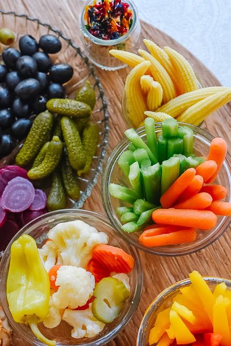 Relish Tray with carrots celery and pickled veggies Relish Tray Ideas, Elote Dip Recipe, Relish Tray, Carrots Celery, Easter Menu, Spring Picnic, Slow Cooker Turkey, Food Bar, Relish Trays