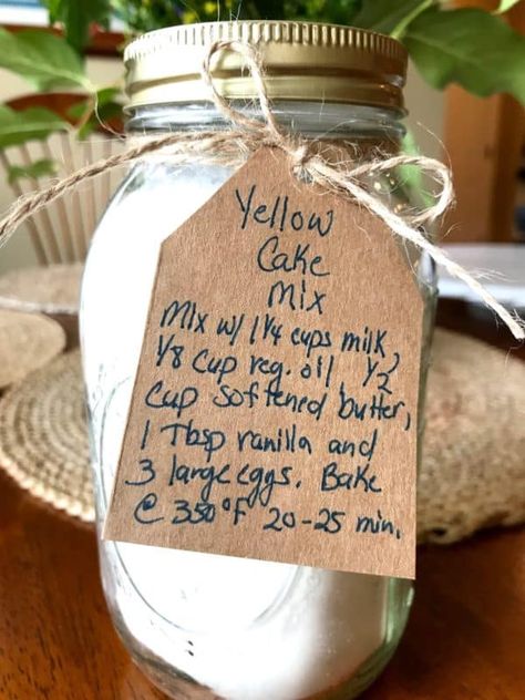 Dry Spice Cake Mix Recipe, Cake Mix In A Jar, Cake Mix Recipes Homemade, Jelly Basket, Homemade Buttercream Icing, Pantry Mixes, Rocher Torte, Jar Mixes, Homemade Yellow Cake