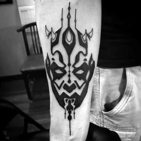 Inner Forearm Tribal Awesome Darth Maul Tattoos For Men Maul Tattoo, Darth Maul Tattoo, Thrawn Star Wars, Star Wars Tattoo Sleeve, Lightsaber Tattoo, Maul Star Wars, Mangas Tattoo, Nerd Tattoo, Elbow Tattoos