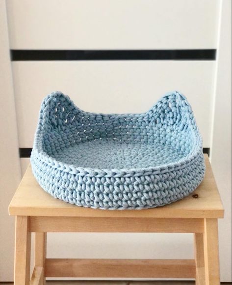 Crochet Cat Carrier, Crochet Cat Basket, Crochet Cat Beds, Crochet For Cats, Diy Crochet Cat Bed, Cat Bed Crochet, Cat Basket Bed, Cat Toy Crochet, Cat Bed Pattern