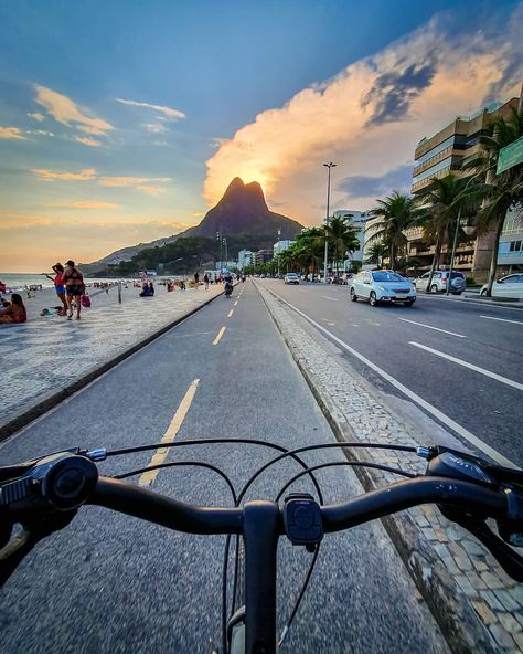 Rio Photos, Perfect Bucket List, London View, Brazil Travel, Travel Wishlist, Beach Lifestyle, Travel Quotes, Us Travel, Travel Dreams