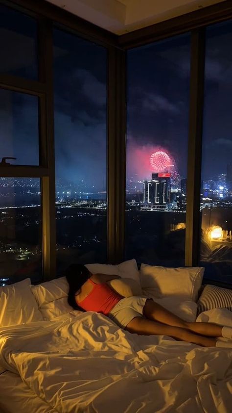 Experience the enchantment of a city view bedroom at night, complete with dazzling fireworks! 🏙️✨ Elevate your space with this magical blend of urban chic and celebratory charm. Transform your bedroom into a skyline sanctuary. 🛌🎇 #CityViewBedroom #NighttimeMagic #FireworksDream Bedroom In New York, City View Bedroom, Bedroom At Night, Going On An Adventure, New York Aesthetic, Ikea Furniture, Urban Chic, Ikea Hack, City View