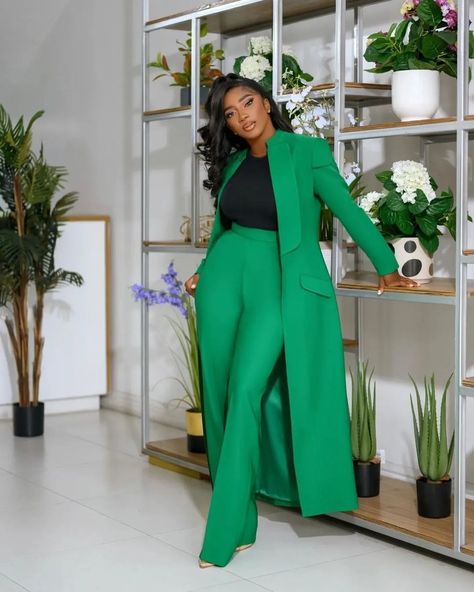 Mon_ey_day 💵💵💵 💚✅🤑 🤑 💚 HalfWay Through The Day In @mimmikasu 💚🖤 Glamorous Suits For Women, Official Outfits For Women Pants, Women Official Suits, Business Pant Suits For Women, Dressy Pant Suits Classy, Women’s Suit Vest Outfit, Guest Speaker Outfit, Trouser Suits For Women Classy, Elegant Plus Size Outfits Classy