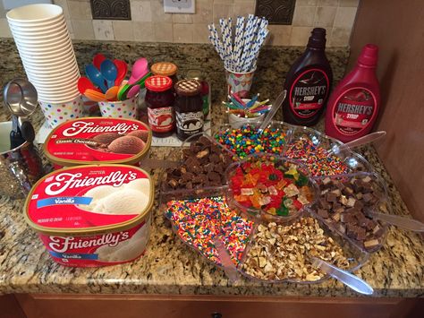 Sundae bar for make-your-own sundae party Birthday Party Ideas For Teens, Sundae Party, Party Ideas For Teens, Sundae Bar, Sleepover Birthday Parties, Girl Sleepover, Sleepover Food, 13th Birthday Parties, Birthday Party For Teens