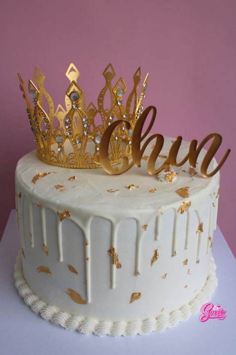 Cake With Crown Topper, Dance Party Decorations, Crown Cake Topper, Gold Birthday Cake, Photo Party, Pageant Crowns, Crown Cake, Mini Crown, Queen Princess