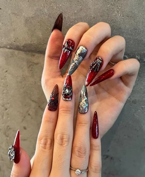 BoomBoomNail - Etsy Hong Kong Red Spiderweb Nails, Red Spider Nails, Gore Nails, Eye Gel Nails, Cat Eye Gel Nails, Nail Art Silver, Spider Nails, Silver Acrylic Nails, Nails Cat Eye