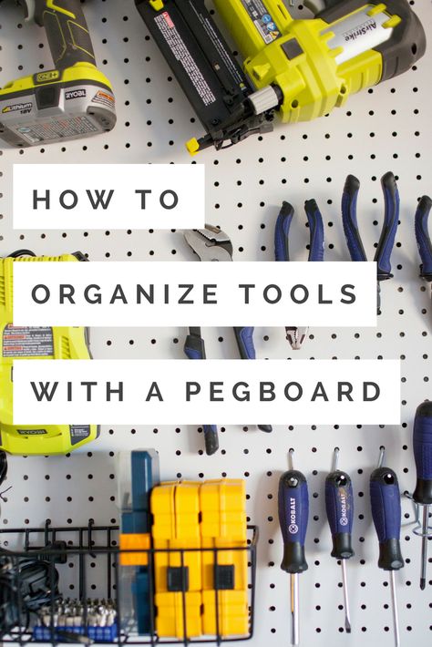 Pegboard Organization Garage, Garage Pegboard, Tool Wall Storage, Organize Tools, Pegboard Garage, Pegboard Storage, Garage Organisation, Garage Workshop Organization, Garage Shelves