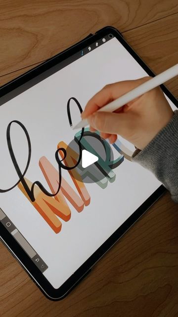 1.3M views · 22K likes | Andrea Rosell on Instagram: "Hello March ✨ looking forward to spring time 🙌🏼🍃

Using: 
~ iPad Pro 4th generation 12.9”
~ Apple Pencil 
~ app: Procreate
~ Chunky Brush and Vintage Grain Brush (link in bio)
~ Colour Palette: Morning Sun

#happynewmonth #march #lettering #digitallettering #procreate #procreateart #procreatelettering #procreateillustration #procreatevideo #learnprocreate #procreateapp #springtime #hellomarch #digitalart #digitaldrawing #digitalillustration #ladieswhoillustrate #letteringdaily #lettering_co #letteringuk #letteringart #typematters #womenwhodraw #letteringchallenge #letteringlove #letteringpractice #procreatetutorial 
#procreatebrushes #procreatebrush #lettersbyandre" How To Do Calligraphy On Procreate, Ipad Pencil Drawing, Writing In Procreate, Digital Hand Lettering, Procreate Brush Tutorial Videos, Procreate Lettering Ideas, How To Use Procreate, How To Draw On Procreate, Ipad Art Ideas