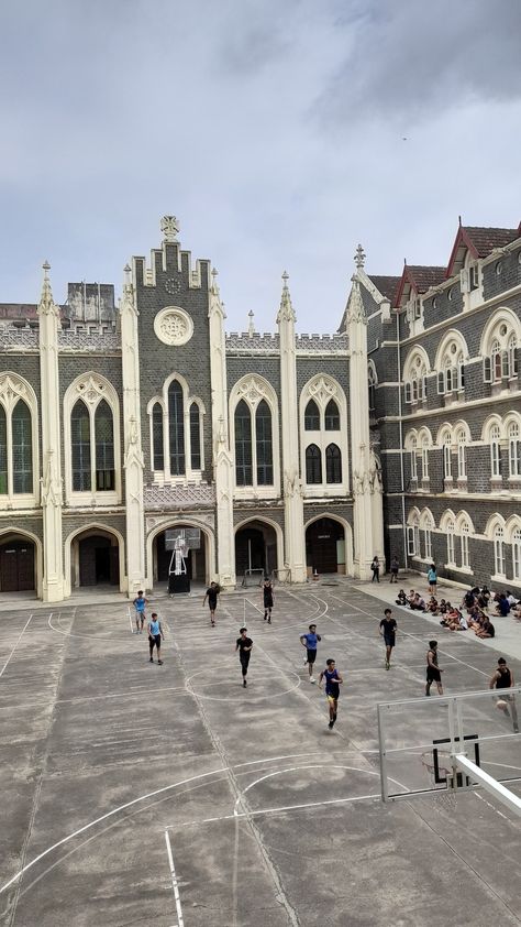 St Xaviers College Mumbai Aesthetic, St Xaviers College Mumbai, Mumbai Vibes, Layla Core, Harvard University Campus, Mumbai Life, Creative Snapchats, Ae Dil, Saint Xavier